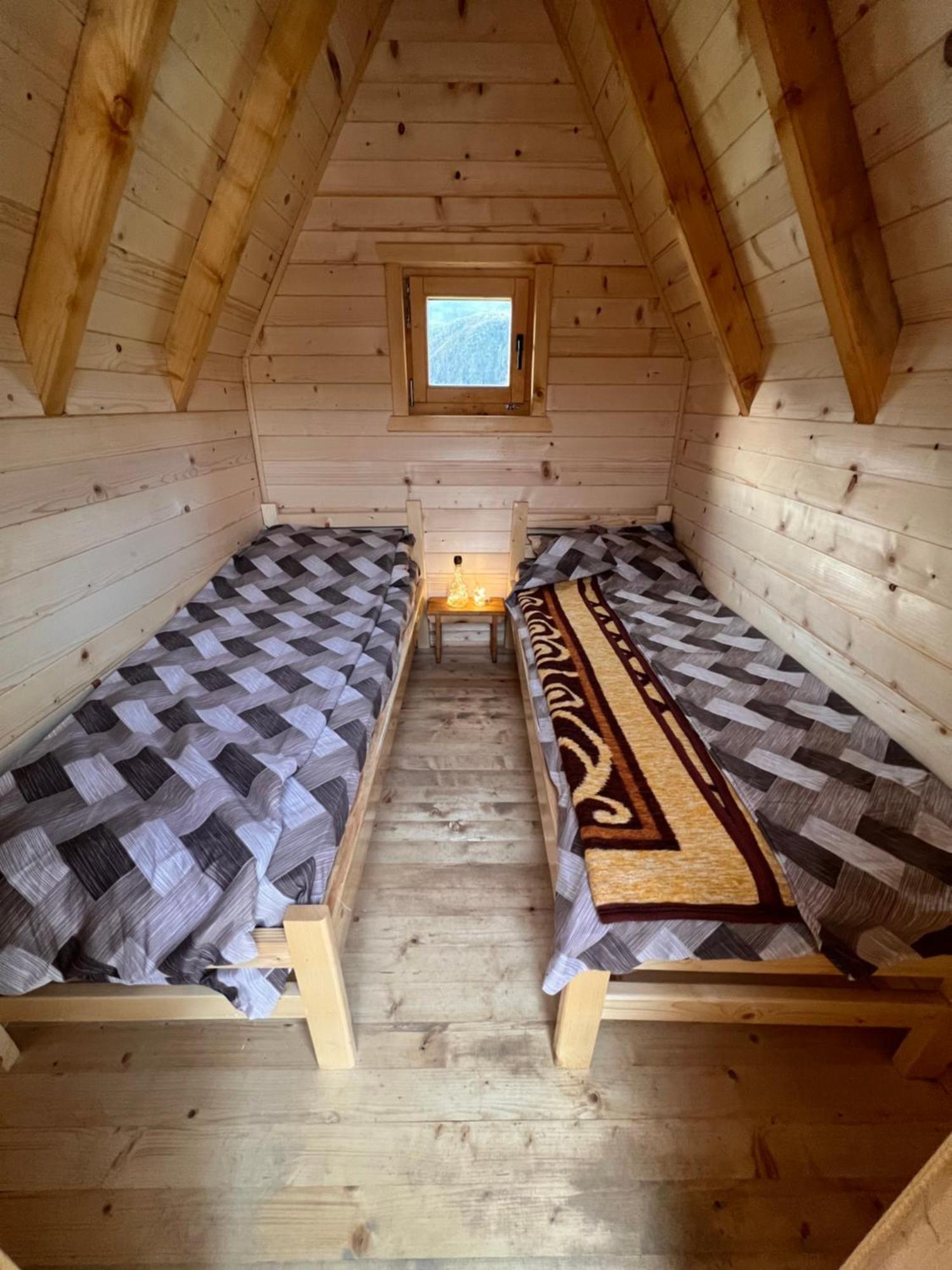 Auberge de jeunesse Rural Household Minic - Kapetanovo Jezero à Kolašin Extérieur photo